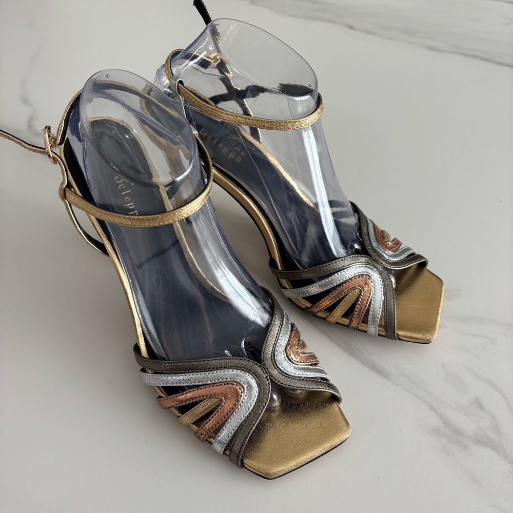 DEE OCLEPPO Carmel Sandals Gold and Silver Strappy Heels sz 9.5